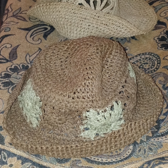 Three summer hats in good condition - Picture 4 of 7